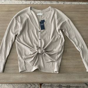Abercrombie & Fitch Soft AF waffle knit top (NEW WITH TAGS NEVER WORN)
